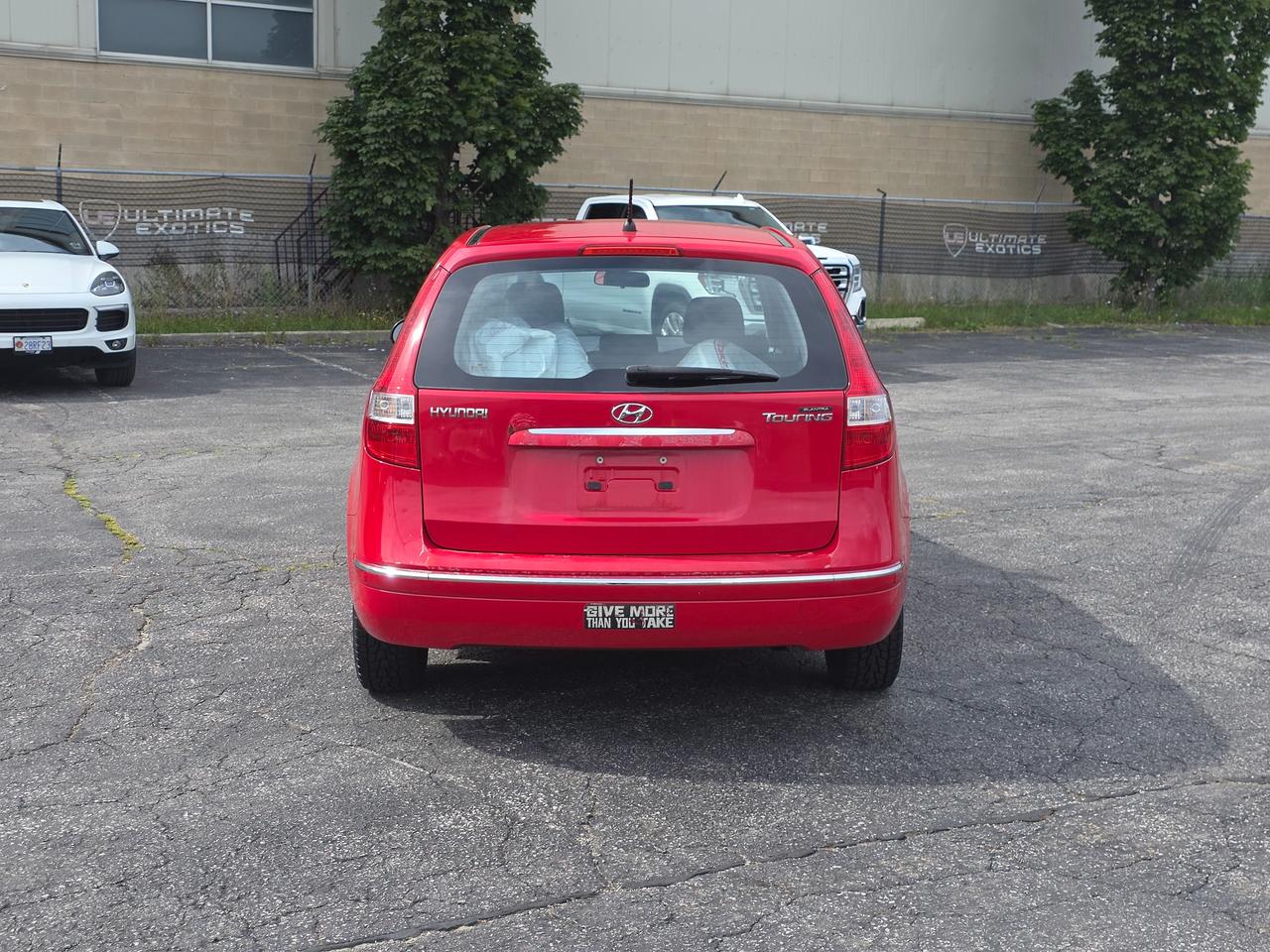 2011 Hyundai Elantra Touring GL *SPACIOUS AND FUEL EFFICIENT* Photo