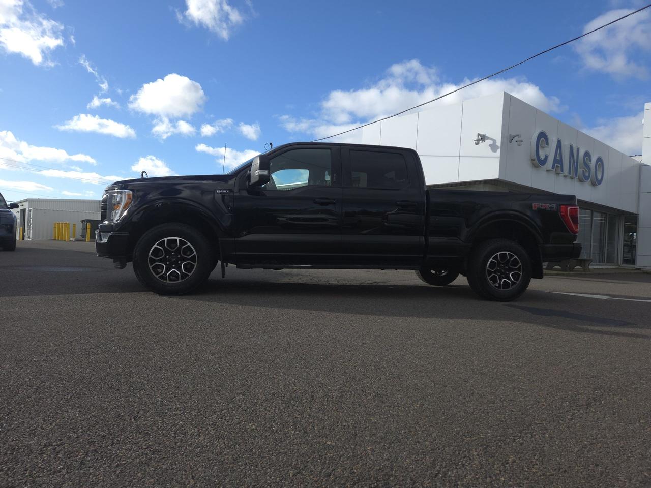 2023 Ford F-150 XLT SUPERCREW 4X4 W/ 6.5 BOX / FX4 Photo2