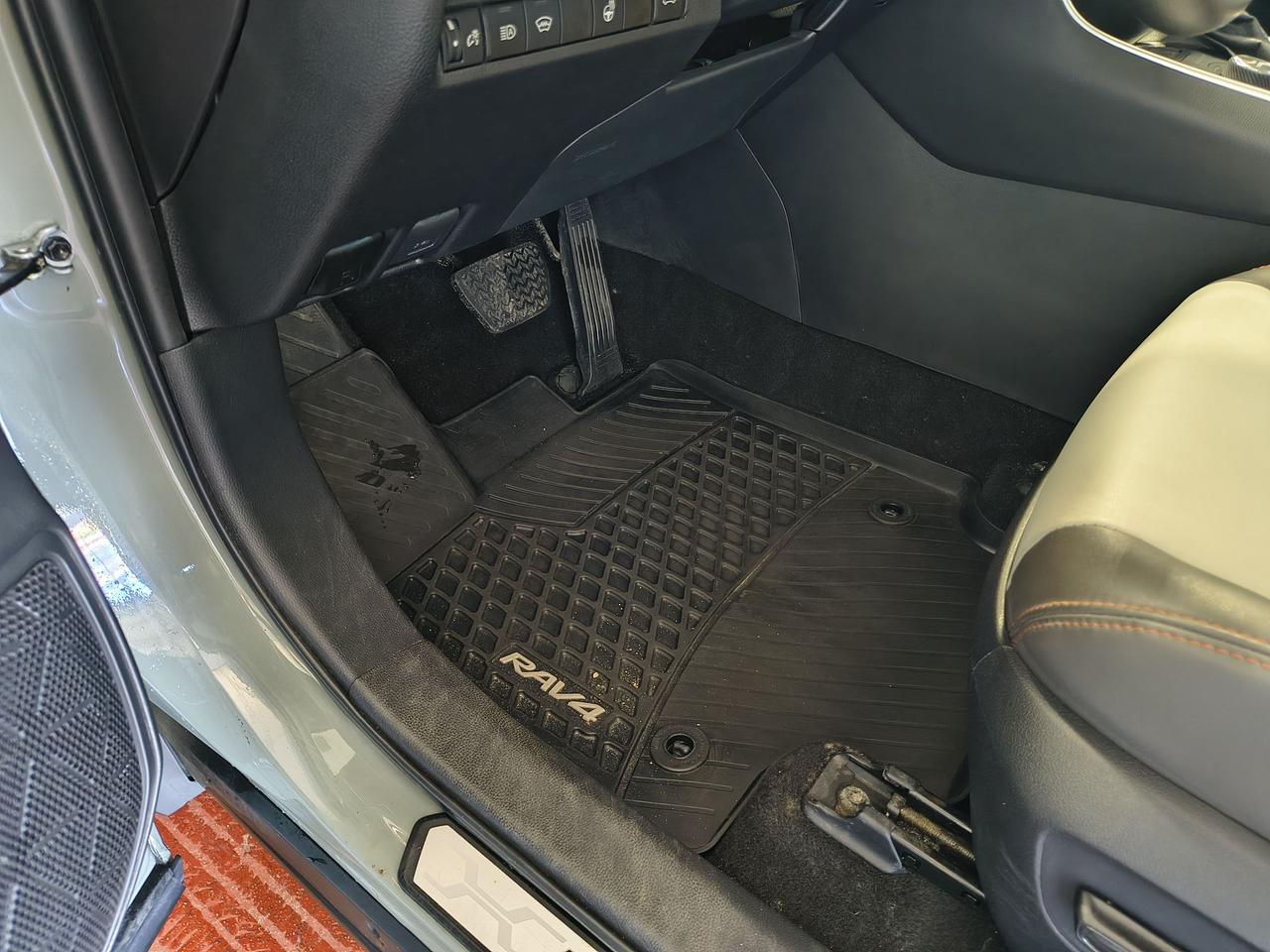 2023 Toyota RAV4 TRAIL Photo