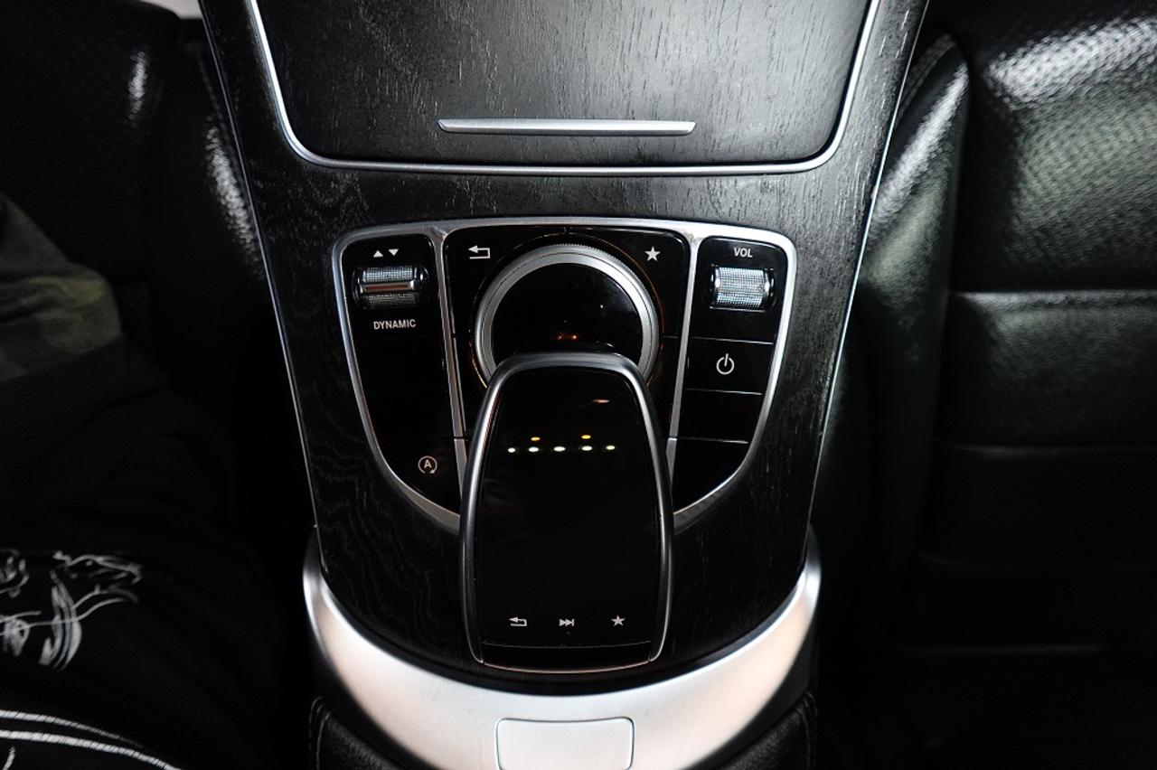 2018 Mercedes-Benz C-Class C 300, 4 MATIC.NO ACCIDENT. PANO ROOF,NAVI Photo