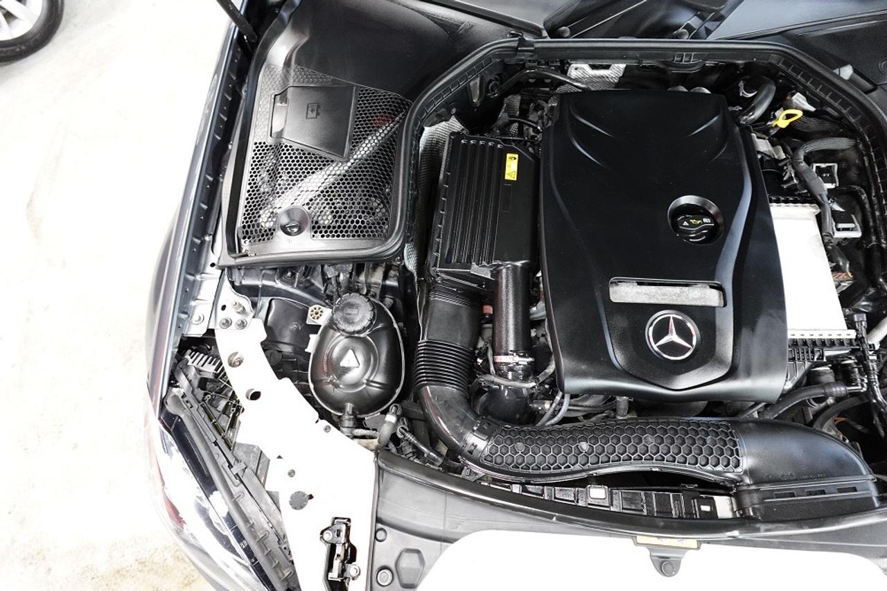 2018 Mercedes-Benz C-Class C 300, 4 MATIC.NO ACCIDENT. PANO ROOF,NAVI Photo