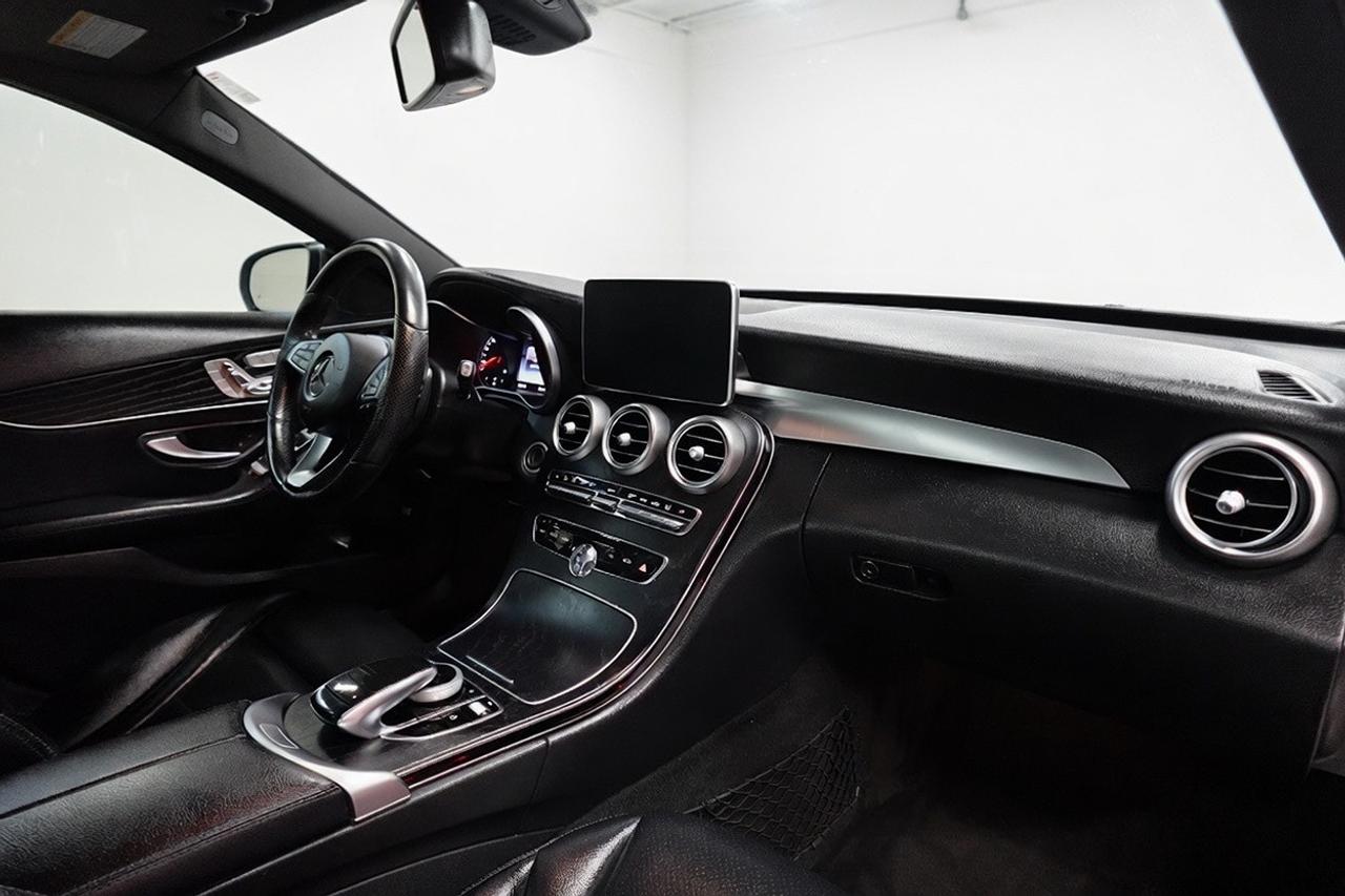 2018 Mercedes-Benz C-Class C 300, 4 MATIC.NO ACCIDENT. PANO ROOF,NAVI Photo