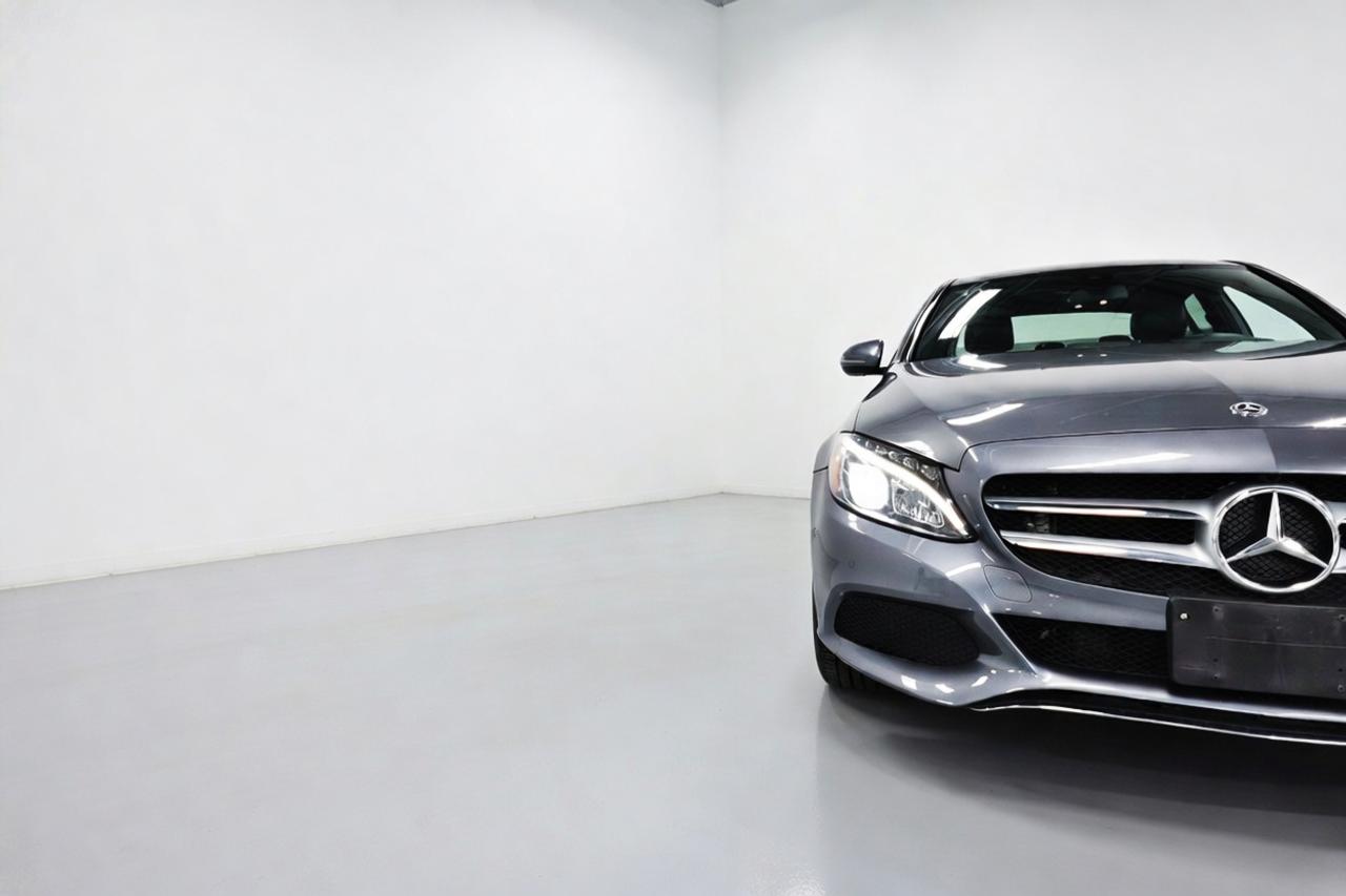 2018 Mercedes-Benz C-Class C 300, 4 MATIC.NO ACCIDENT. PANO ROOF,NAVI Photo