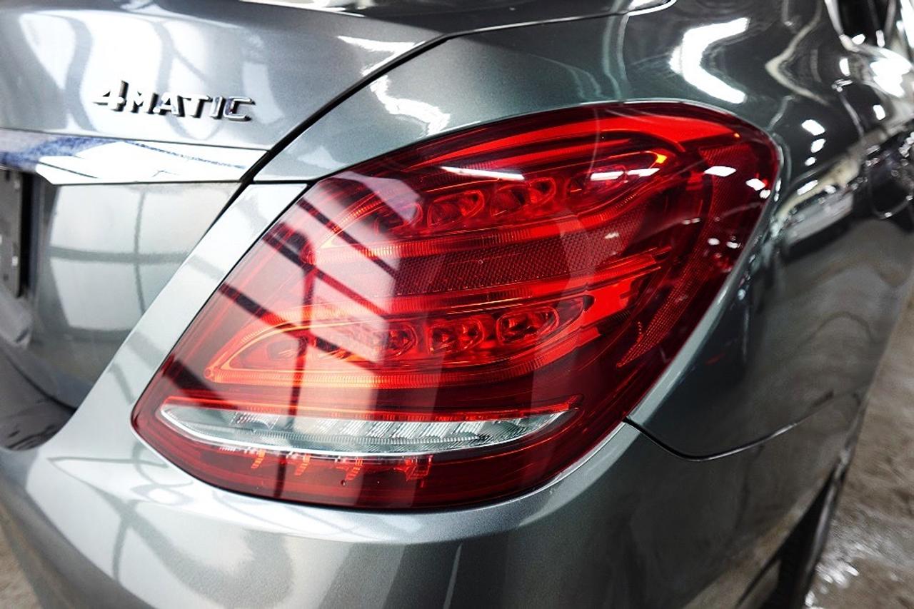 2018 Mercedes-Benz C-Class C 300, 4 MATIC.NO ACCIDENT. PANO ROOF,NAVI Photo