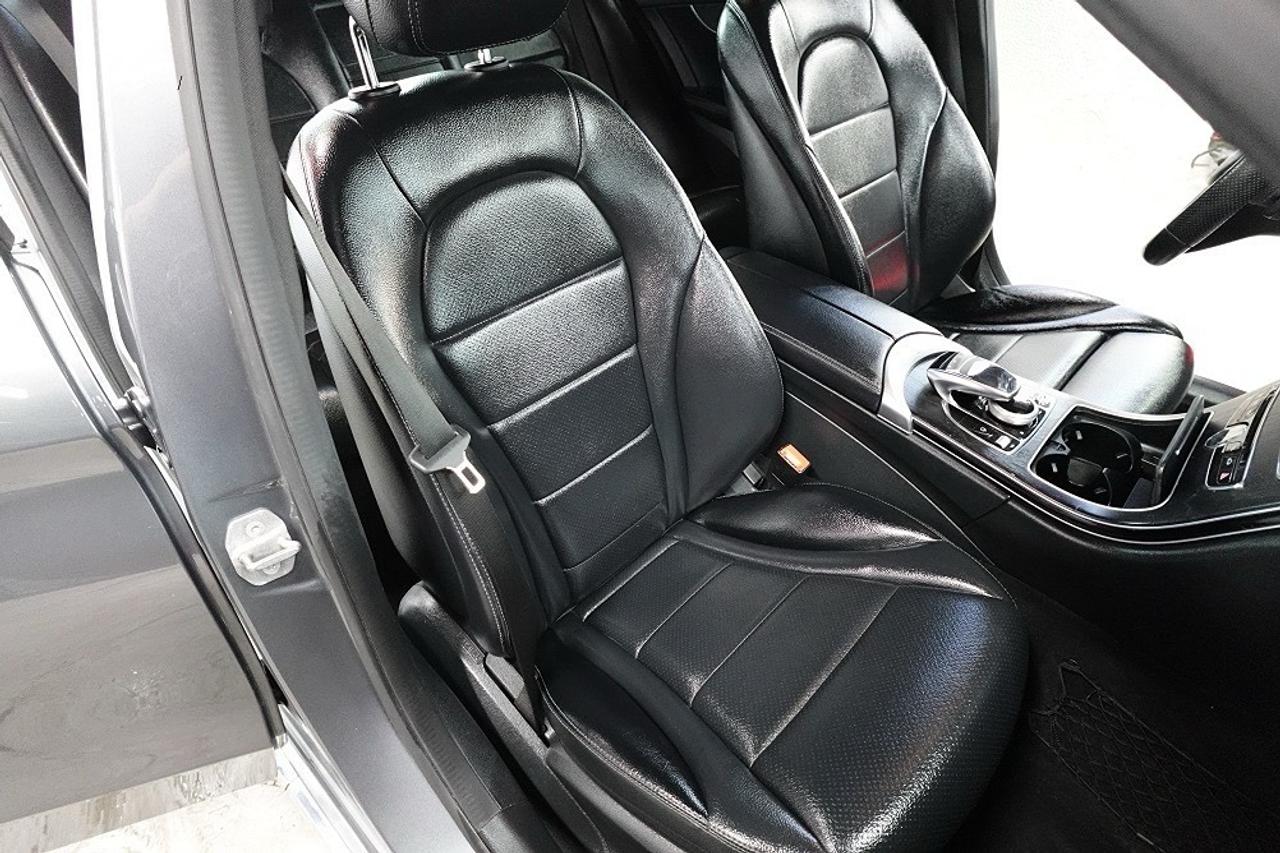 2018 Mercedes-Benz C-Class C 300, 4 MATIC.NO ACCIDENT. PANO ROOF,NAVI Photo