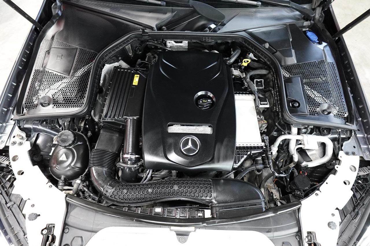 2018 Mercedes-Benz C-Class C 300, 4 MATIC.NO ACCIDENT. PANO ROOF,NAVI Photo