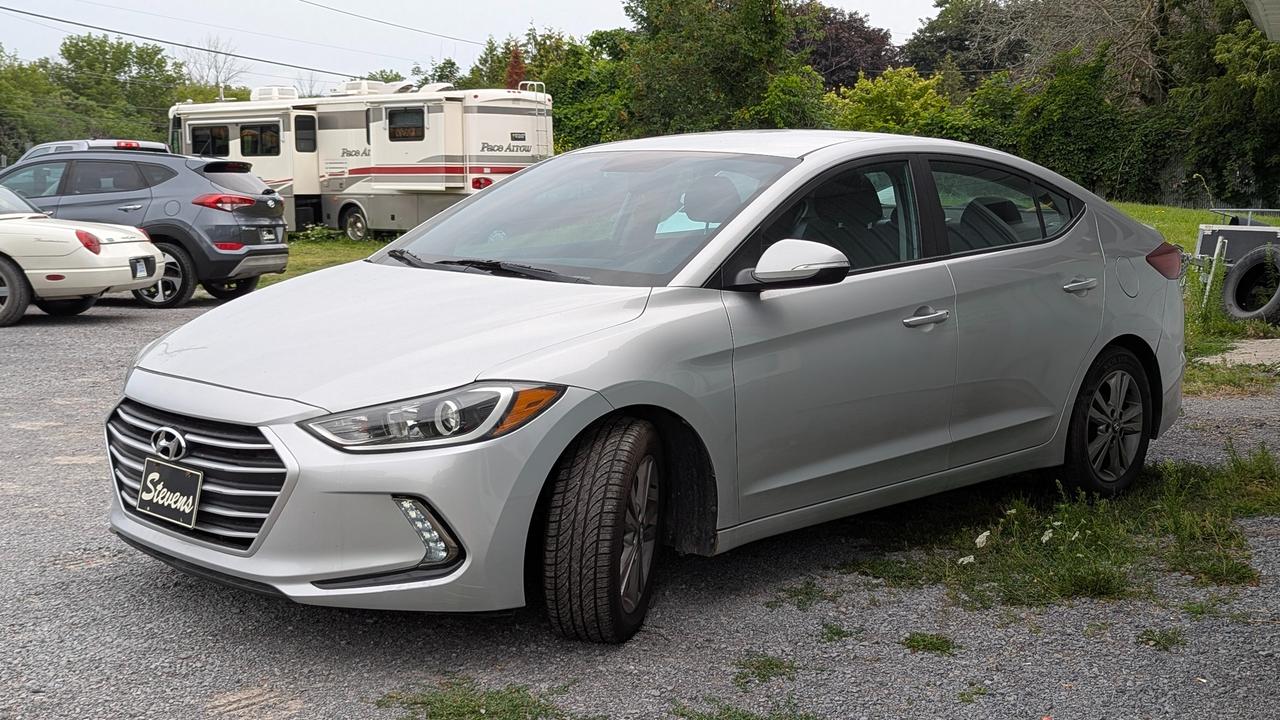 2018 Hyundai Elantra GL AUTO Photo2