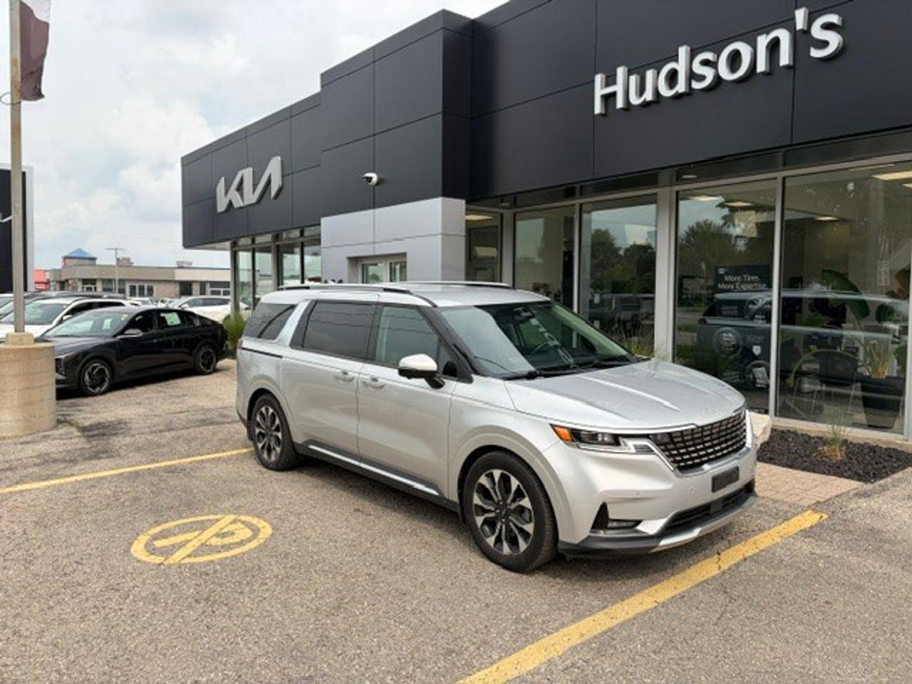 Used 2022 Kia Carnival EX  FWD for sale in Listowel, ON
