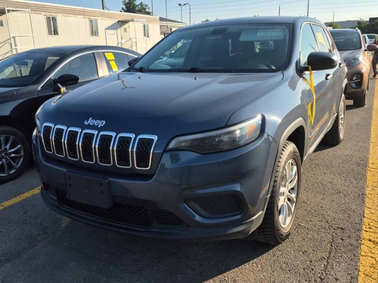 Used 2021 Jeep Cherokee Sport 4x4 | Heated Seats + Steering | Alloy Wheels | Remote Start | Cruise Control | and More ! for sale in Guelph, ON