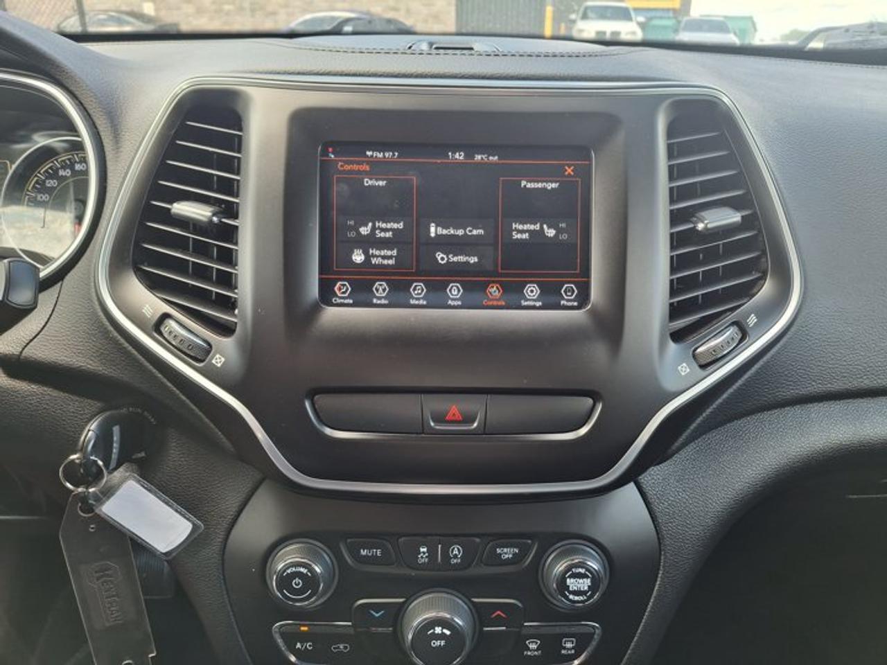 2021 Jeep Cherokee Sport 4x4 | Heated Seats + Steering | Alloy Wheels | Remote Start | Cruise Control | and More ! Photo3