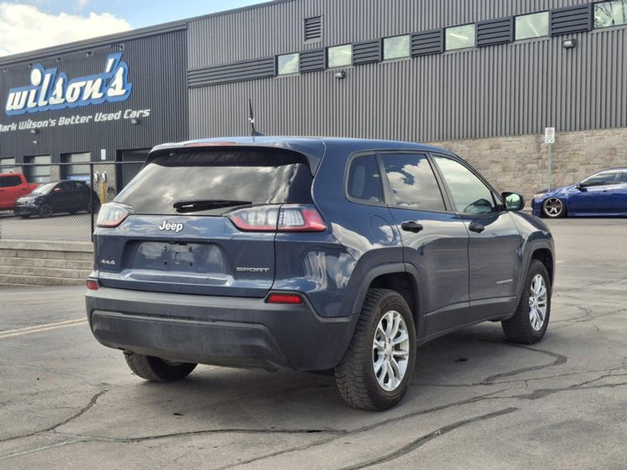 2021 Jeep Cherokee Sport 4x4 | Heated Seats + Steering | Alloy Wheels | Remote Start | Cruise Control | and More ! Photo
