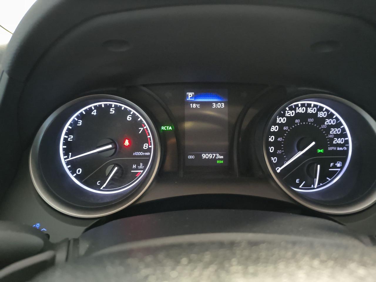 2024 Toyota Camry SE Photo0