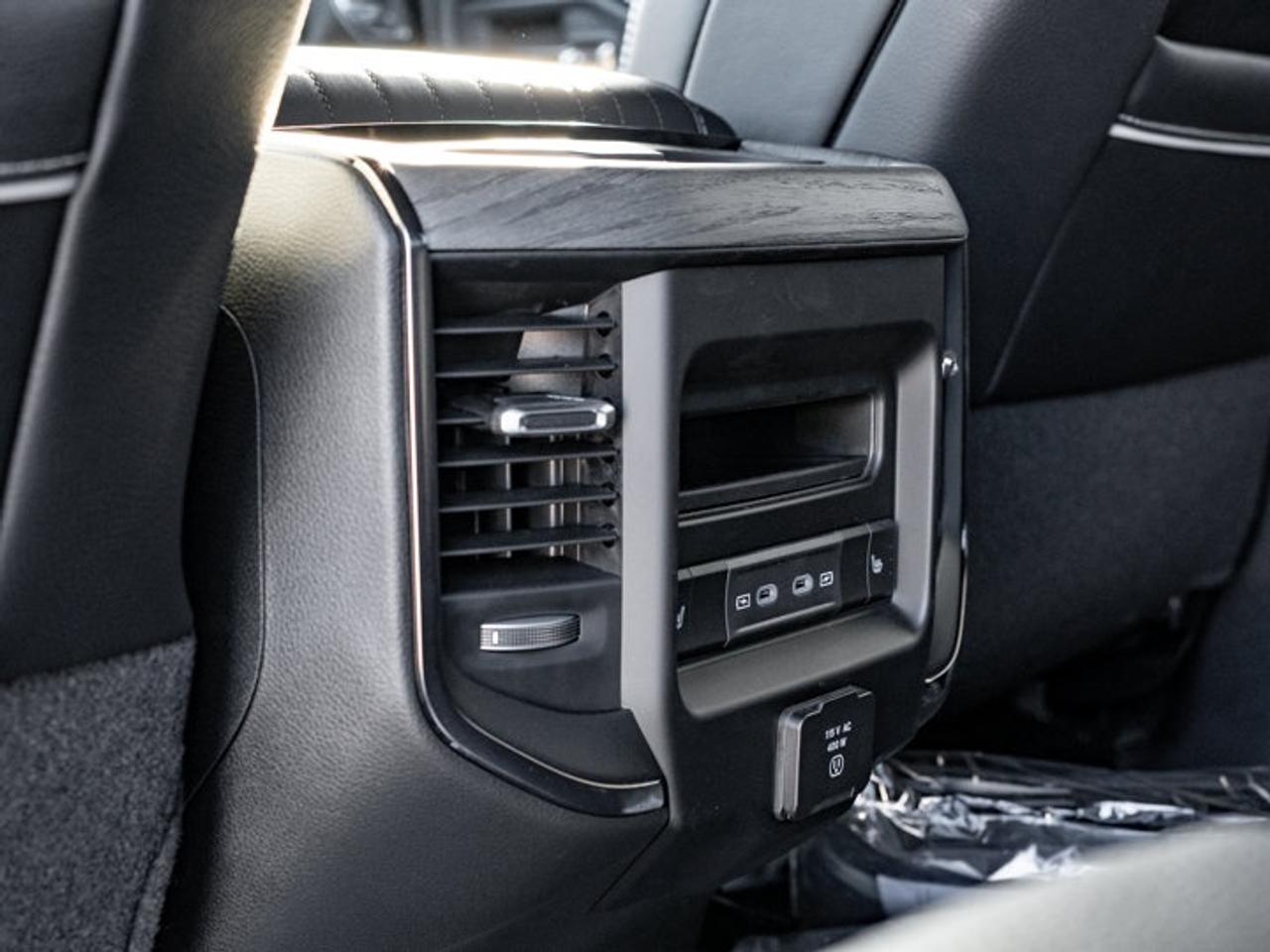 2027 RAM 2500 Limited Photo