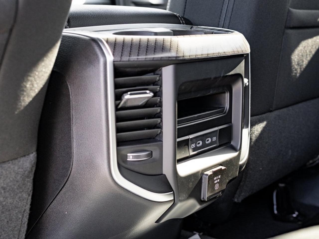 2027 RAM 2500 Big Horn Photo