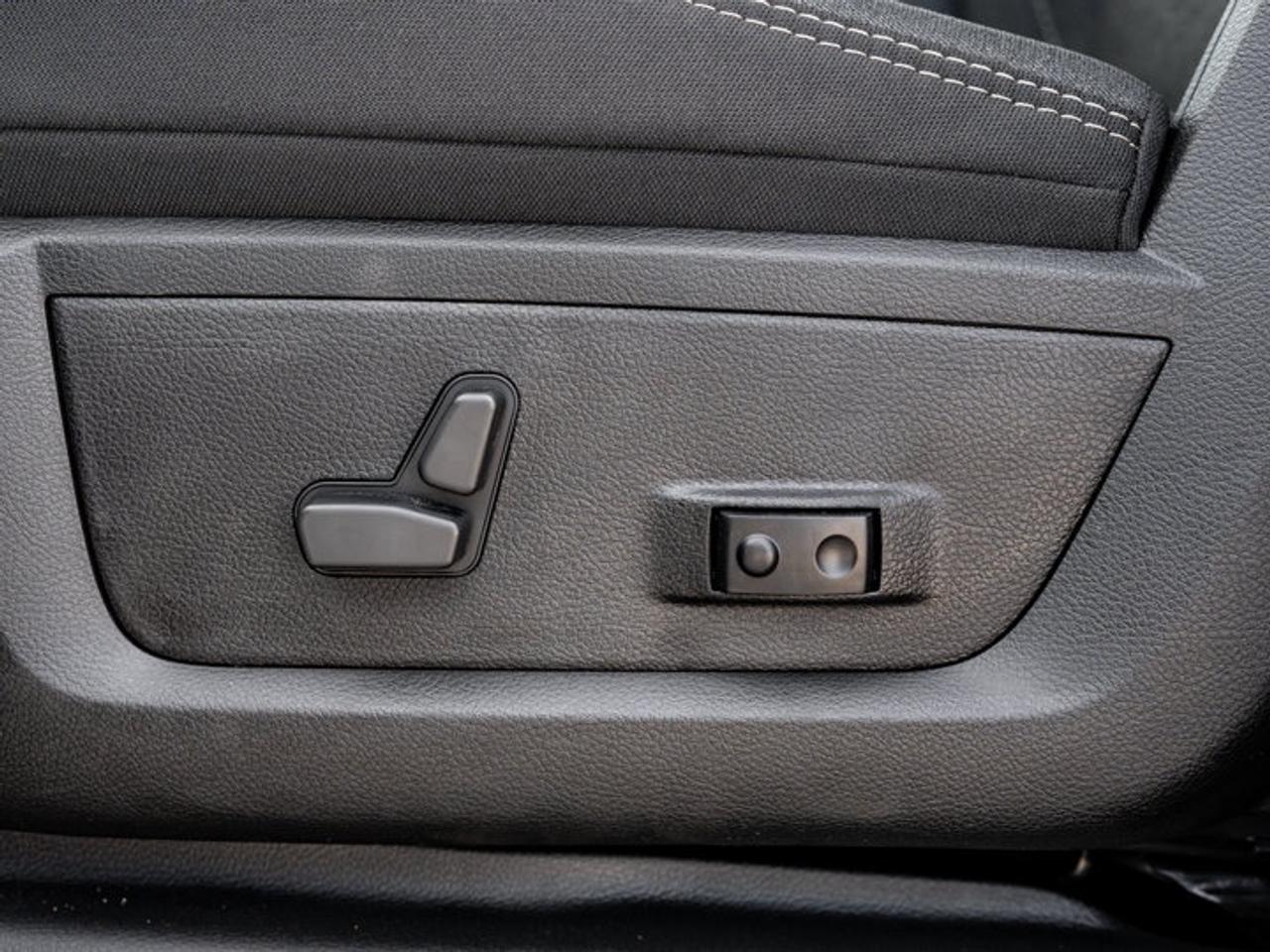 2027 RAM 2500 Big Horn Photo