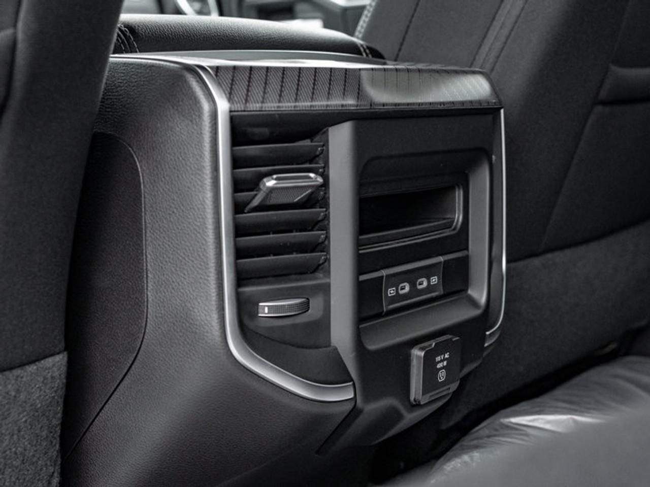 2027 RAM 2500 Big Horn Photo