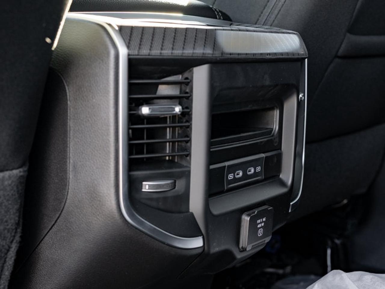 2027 RAM 2500 Big Horn Photo