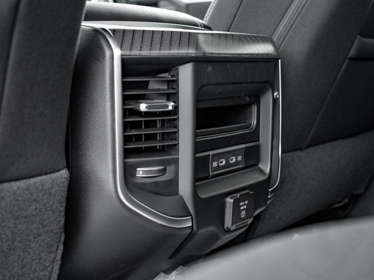 2027 RAM 2500 Big Horn Photo