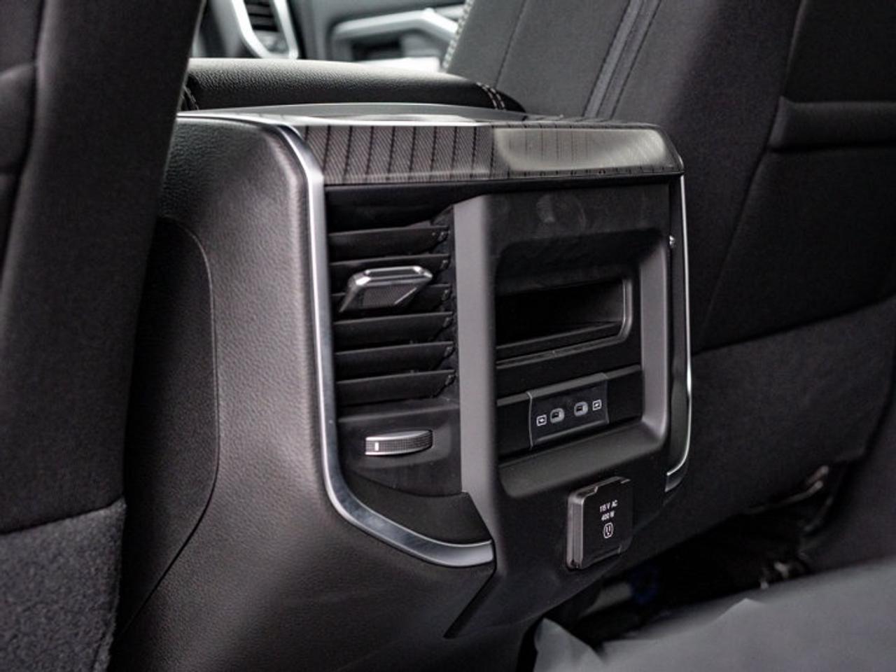 2027 RAM 2500 Big Horn Photo