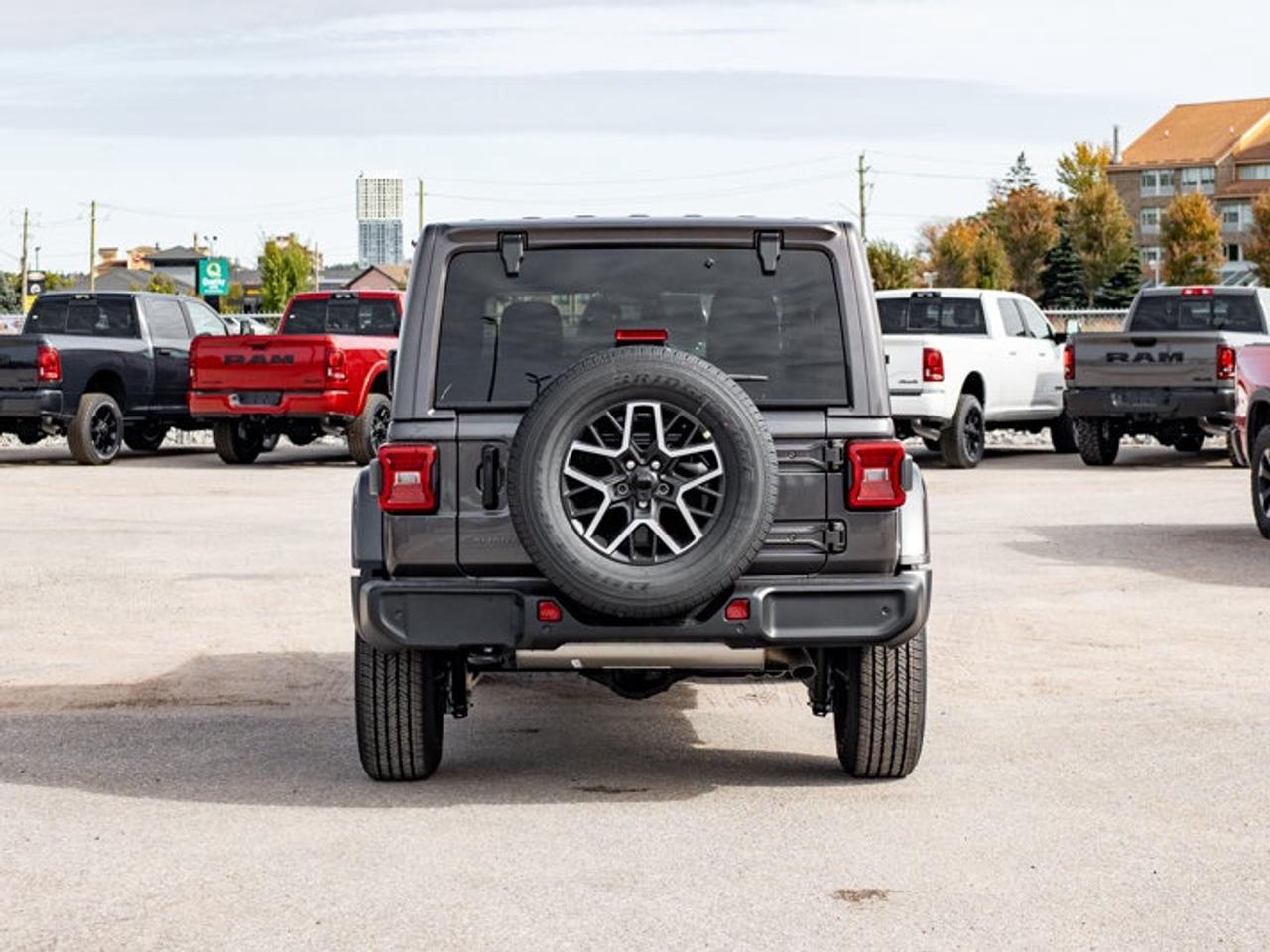 2027 Jeep Wrangler Sahara Photo