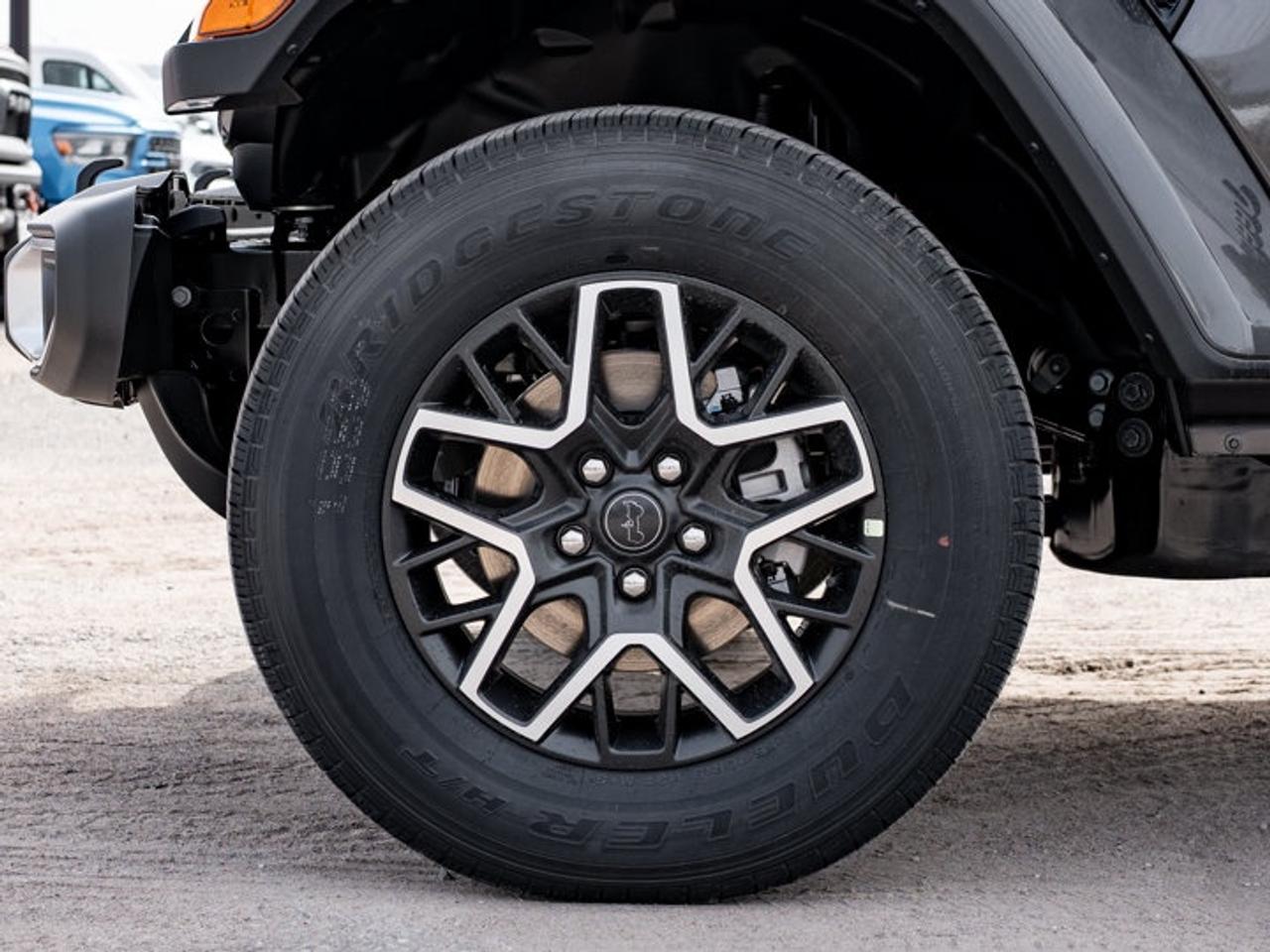 2027 Jeep Wrangler Sahara Photo