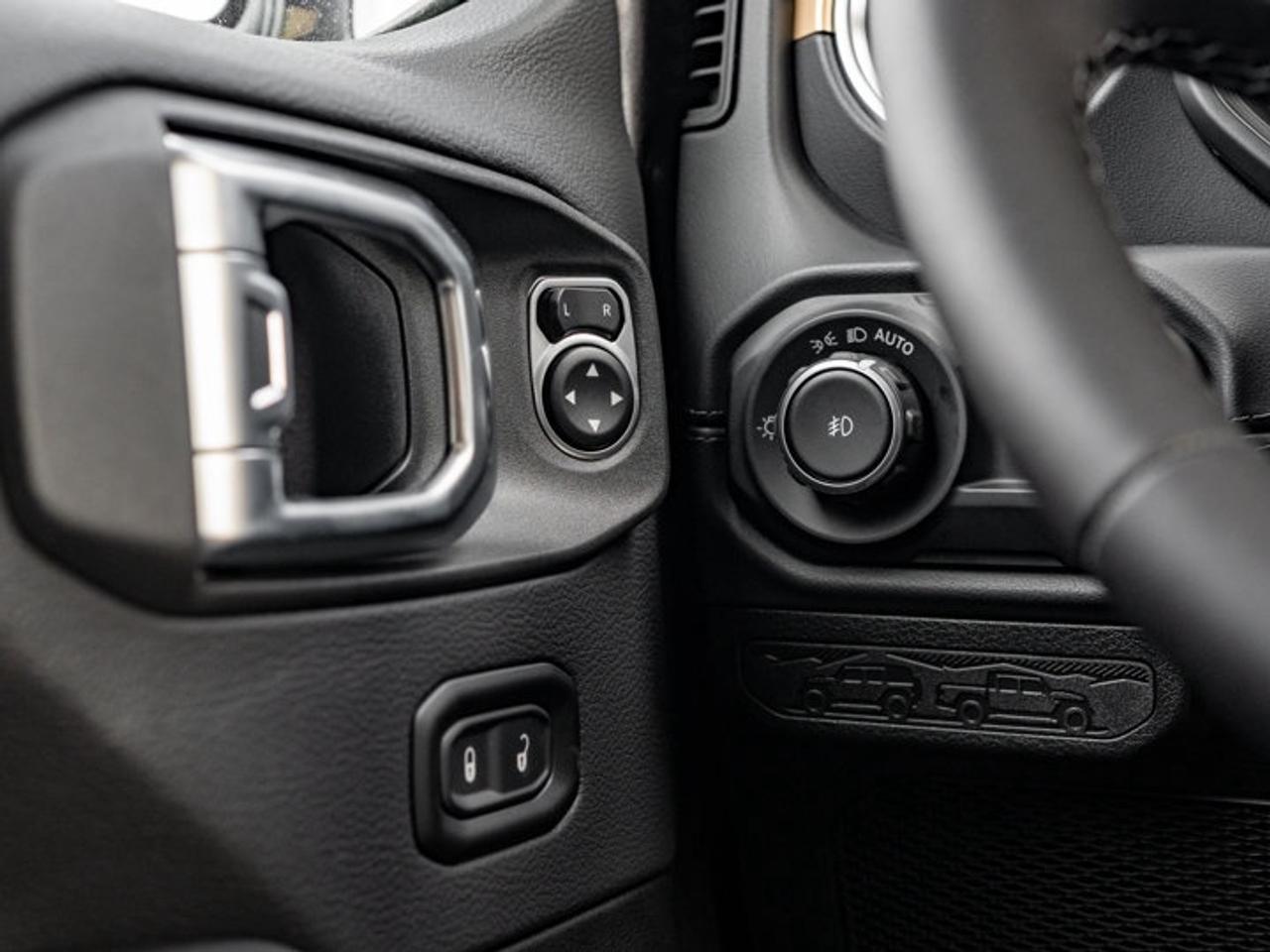 2027 Jeep Wrangler Sahara Photo