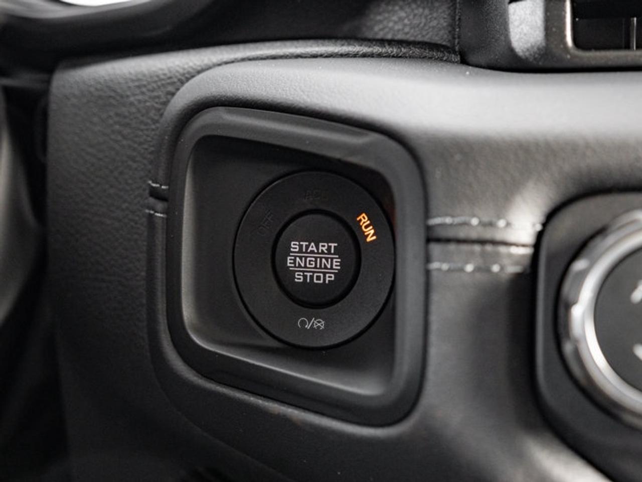 2027 Jeep Wrangler Sahara Photo