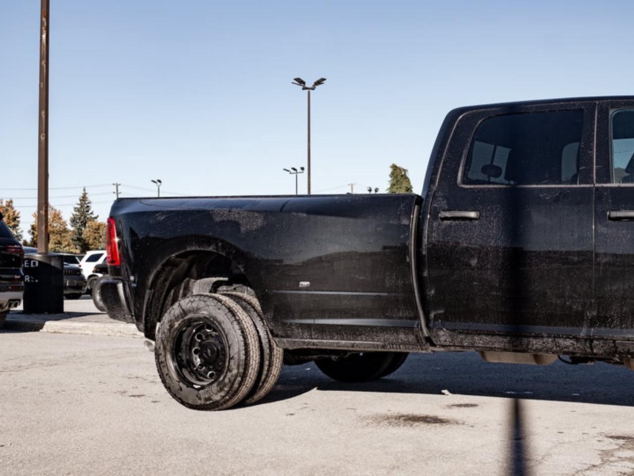 2027 RAM 3500 Big Horn Photo