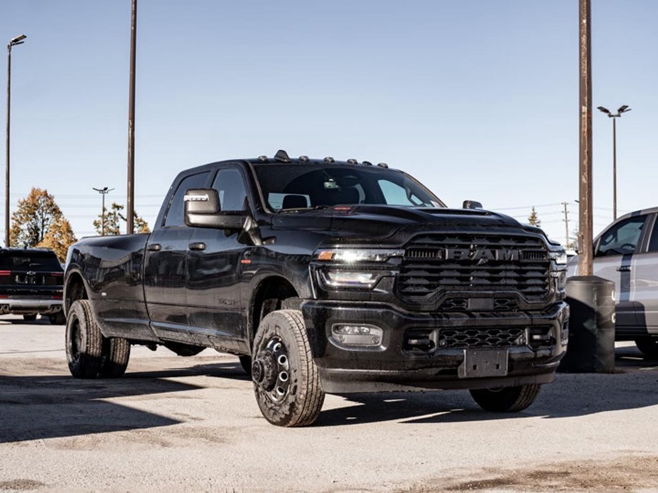 2027 RAM 3500 Big Horn Photo