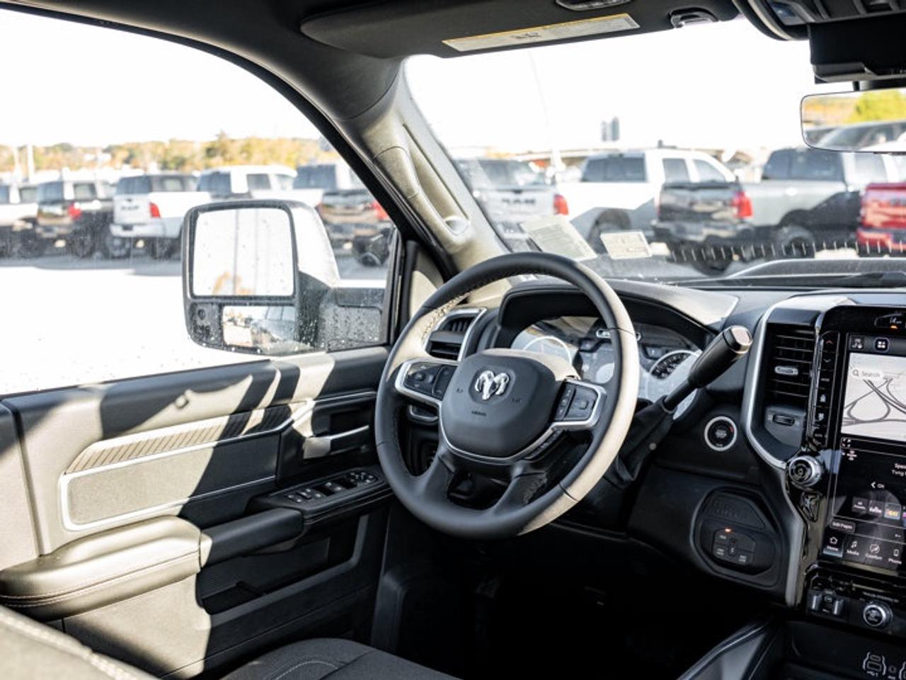 2027 RAM 3500 Big Horn Photo