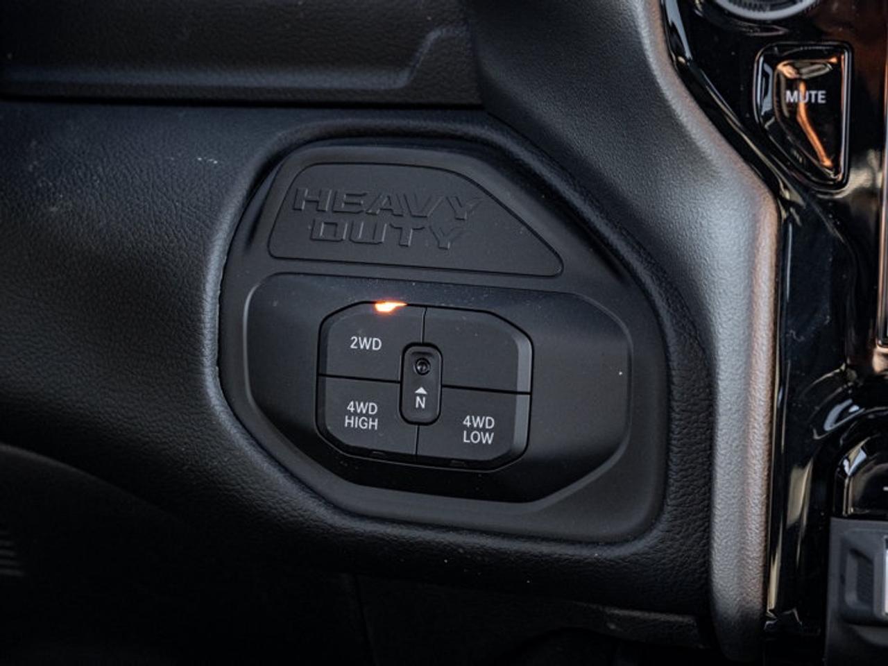 2027 RAM 3500 Big Horn Photo