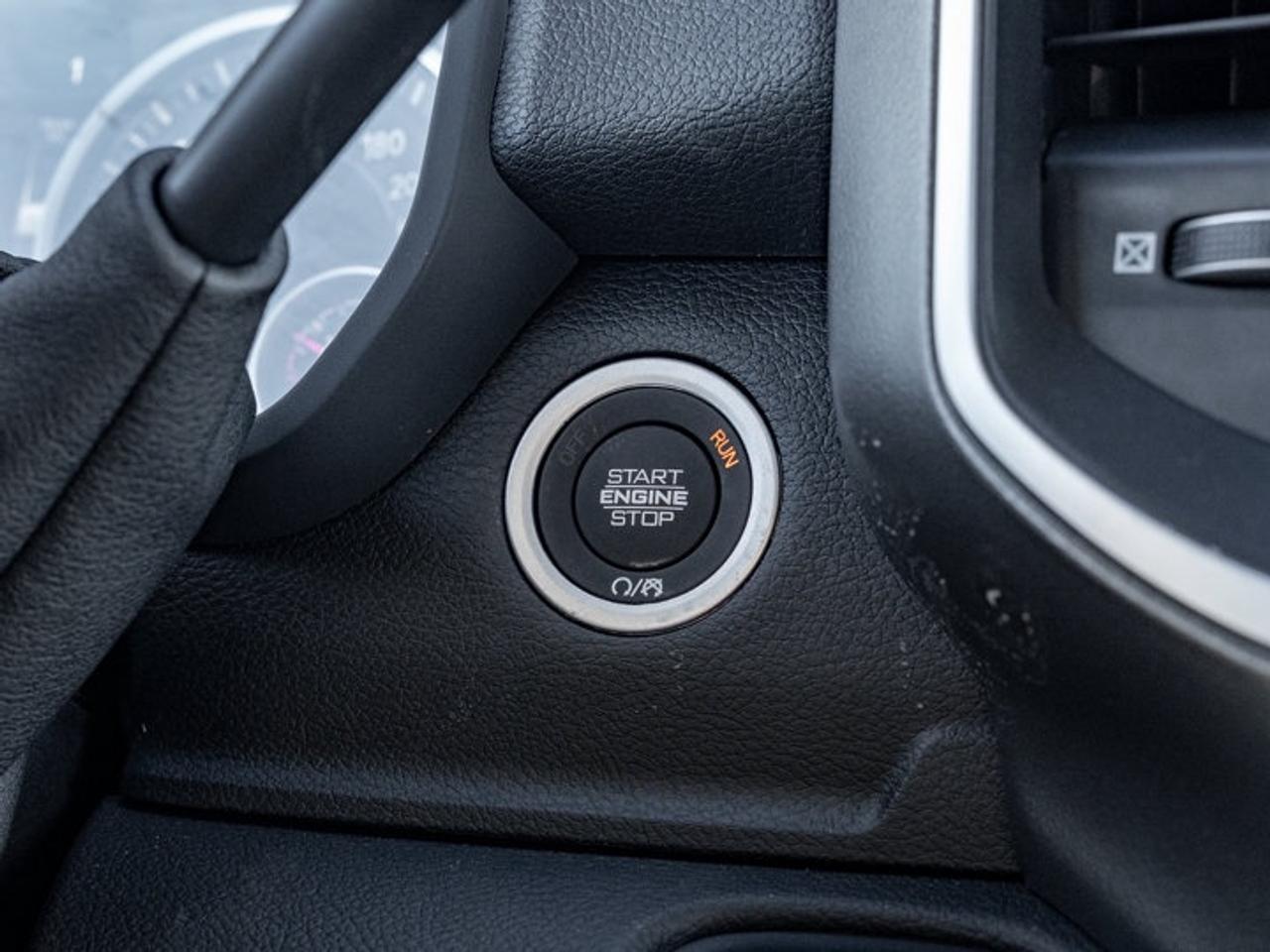2027 RAM 3500 Big Horn Photo