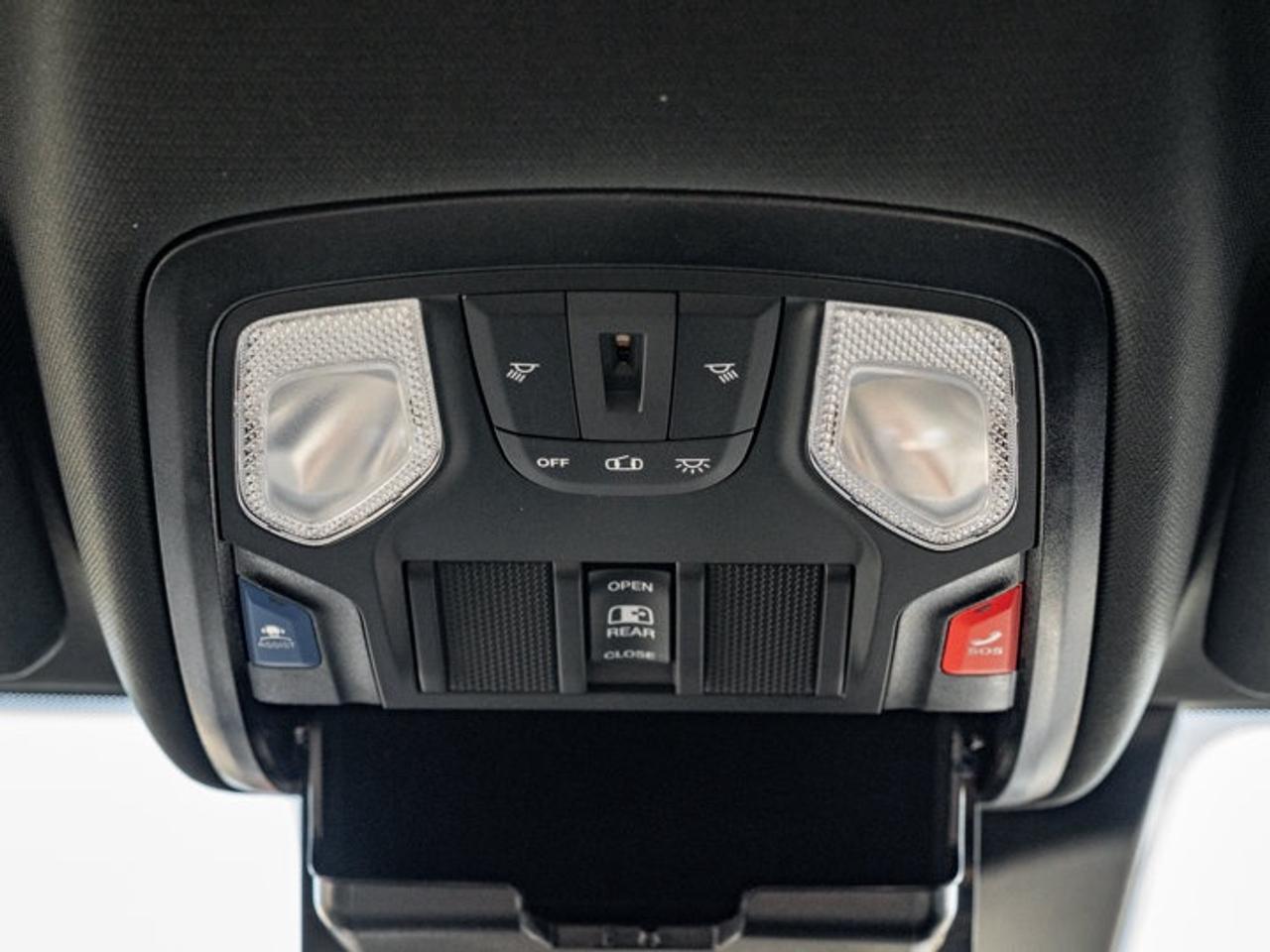 2027 RAM 3500 Big Horn Photo