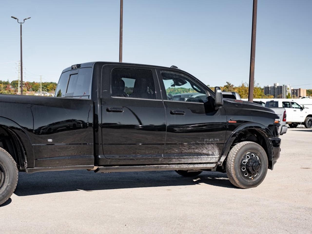 2027 RAM 3500 Limited Photo