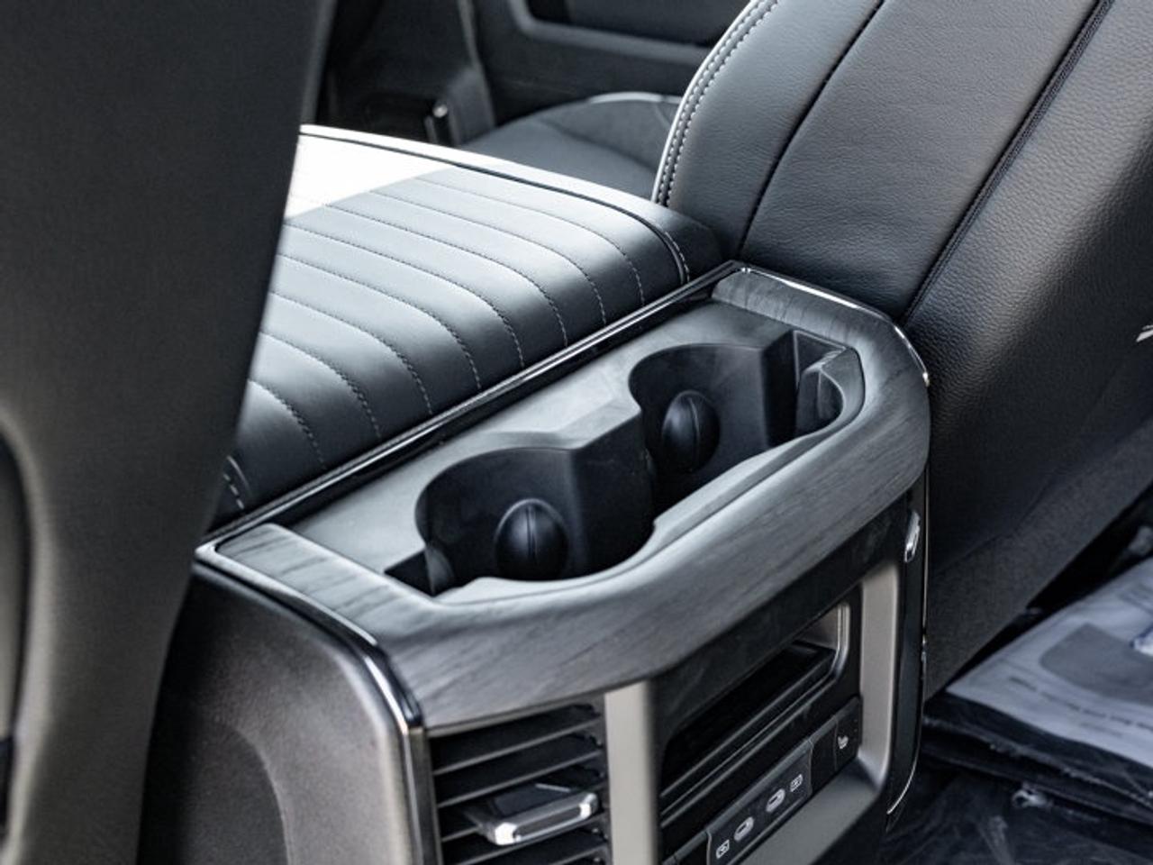 2027 RAM 3500 Limited Photo