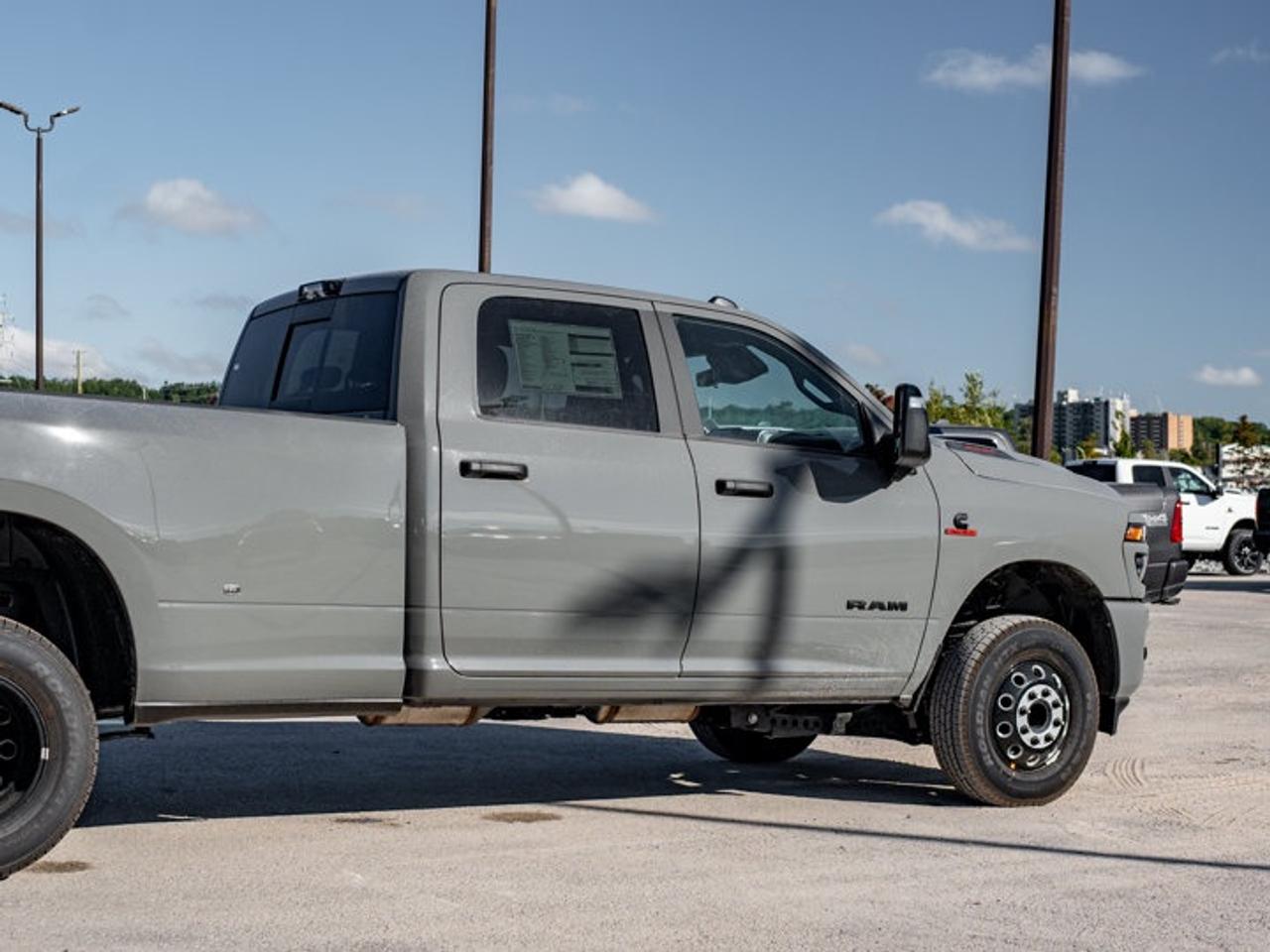 2027 RAM 3500 Big Horn Photo