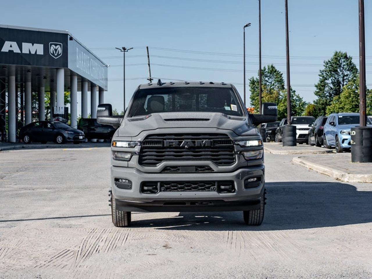 2027 RAM 3500 Big Horn Photo