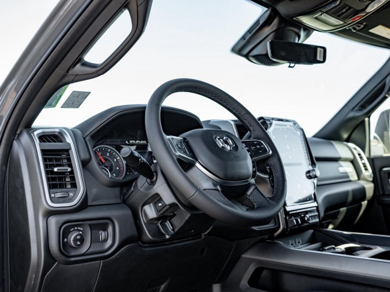 2027 RAM 3500 Big Horn Photo