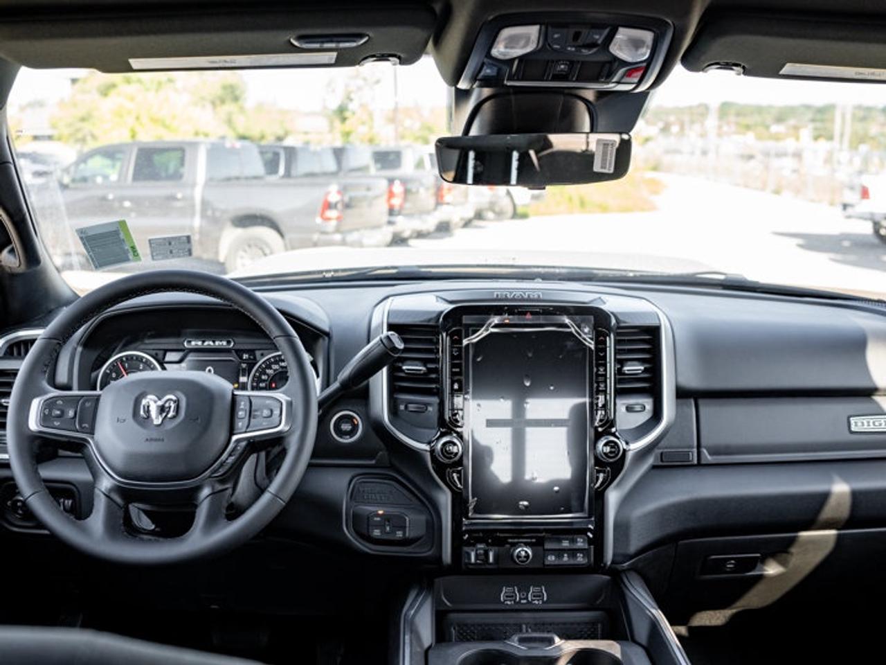 2027 RAM 3500 Big Horn Photo