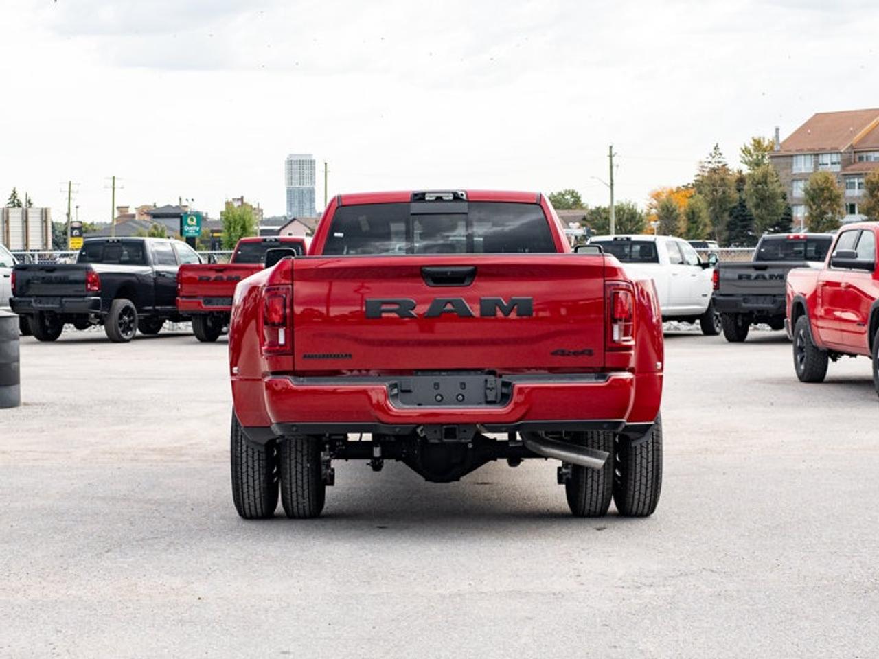 2027 RAM 3500 Big Horn Photo