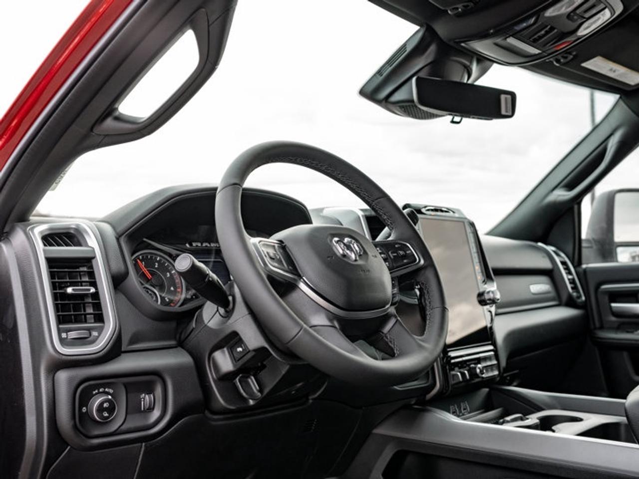 2027 RAM 3500 Big Horn Photo