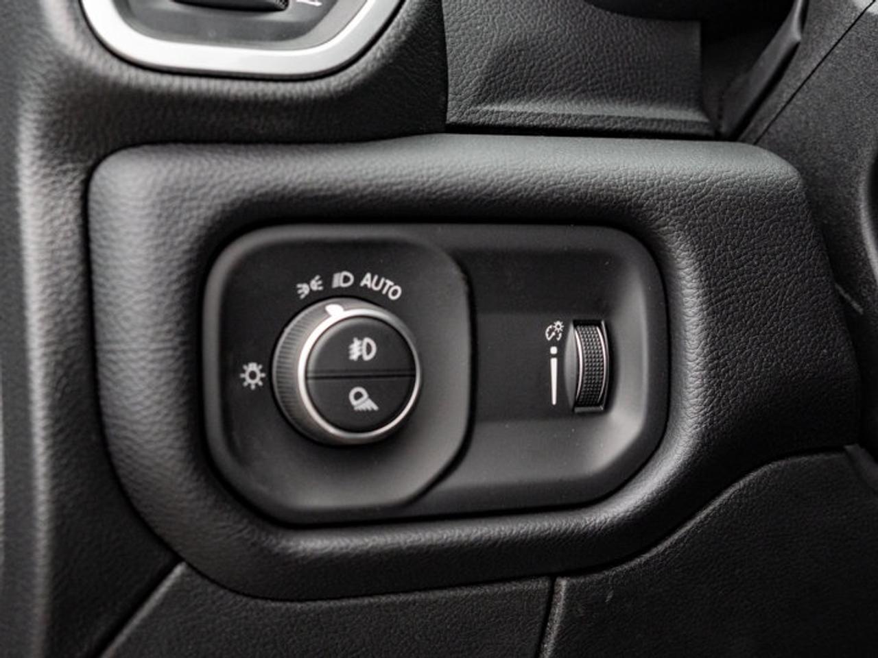 2027 RAM 2500 Big Horn Photo