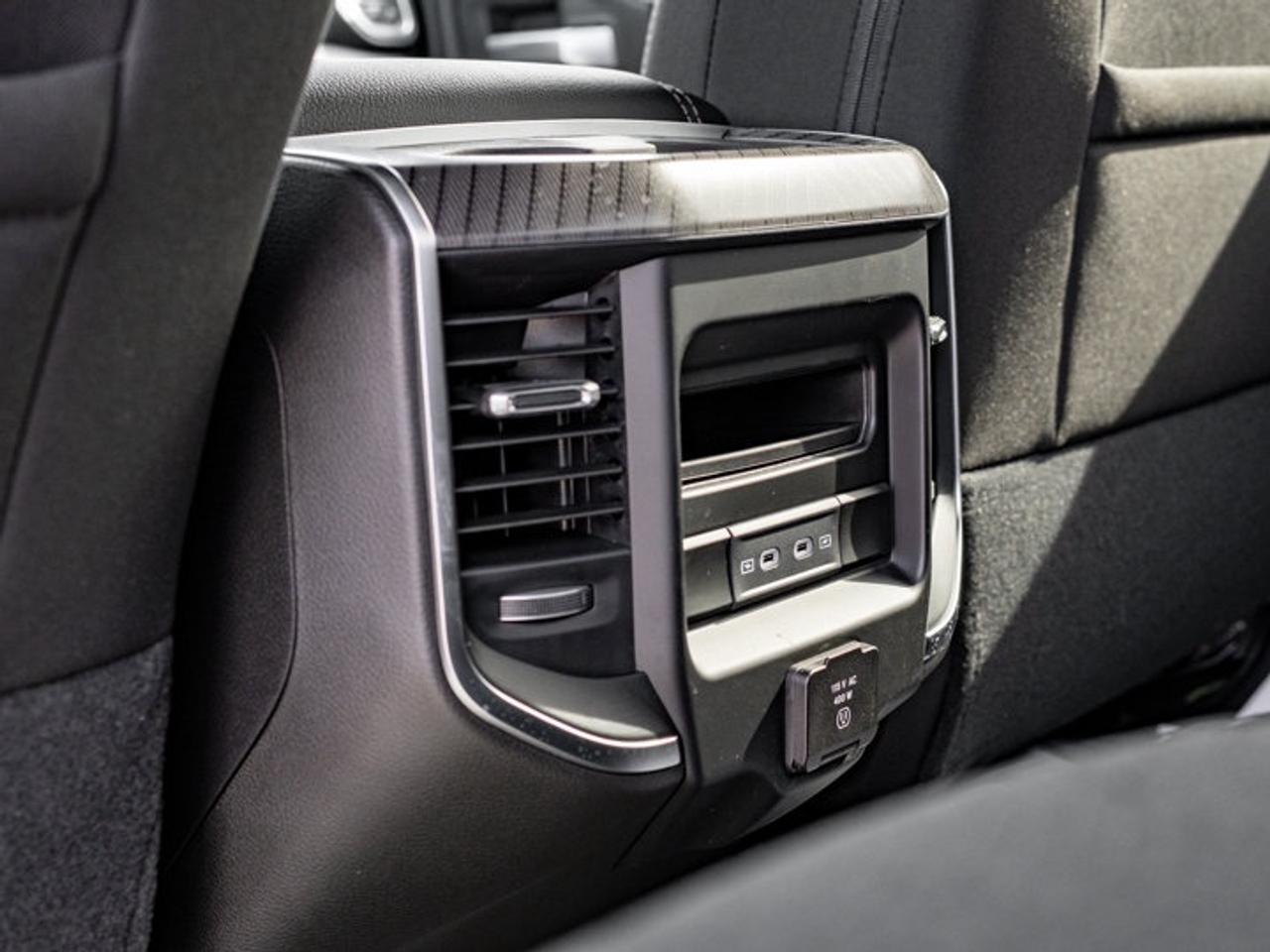 2027 RAM 2500 Big Horn Photo