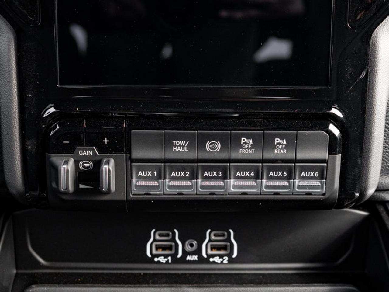 2027 RAM 2500 Big Horn Photo