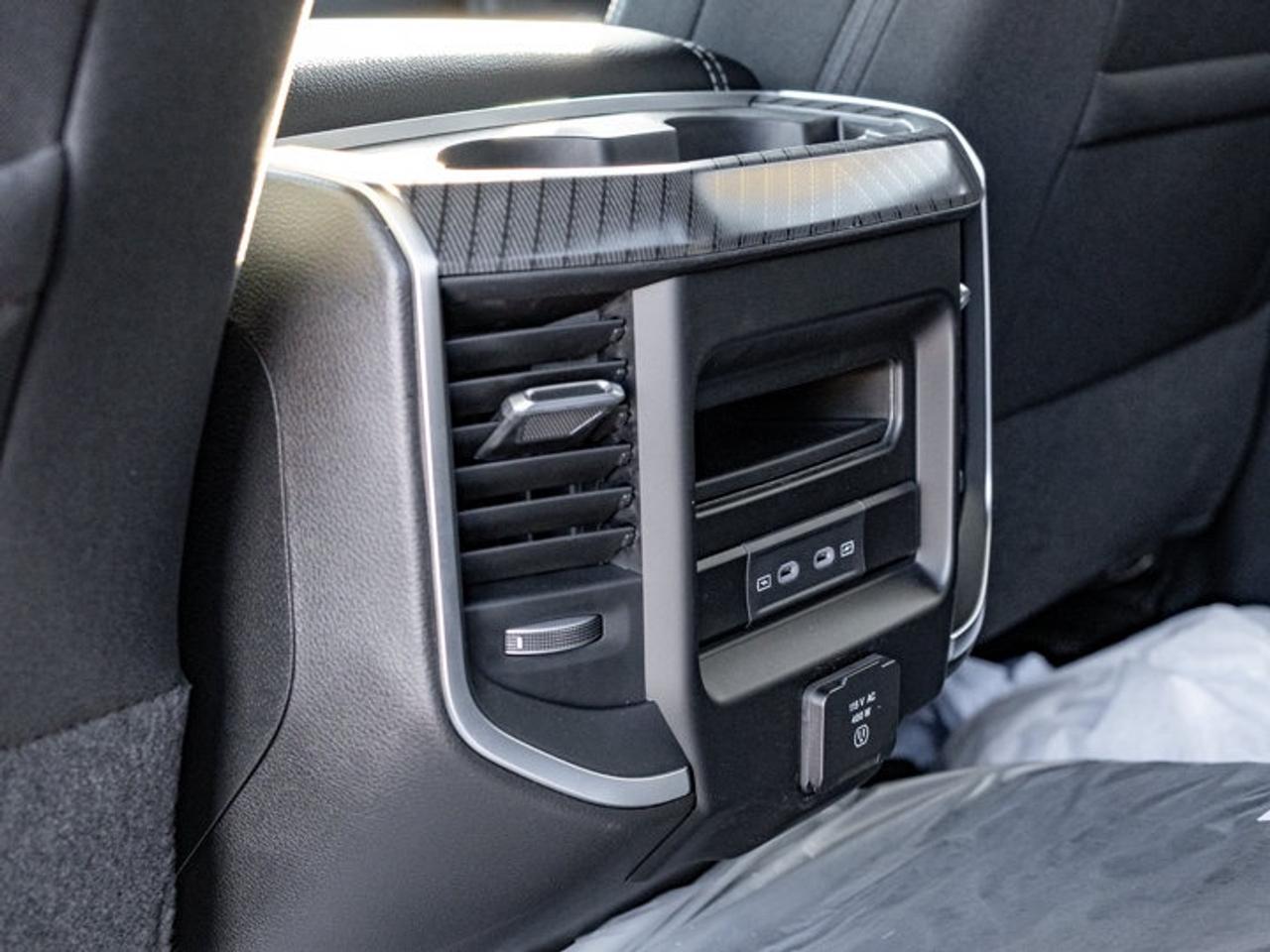 2027 RAM 2500 Big Horn Photo