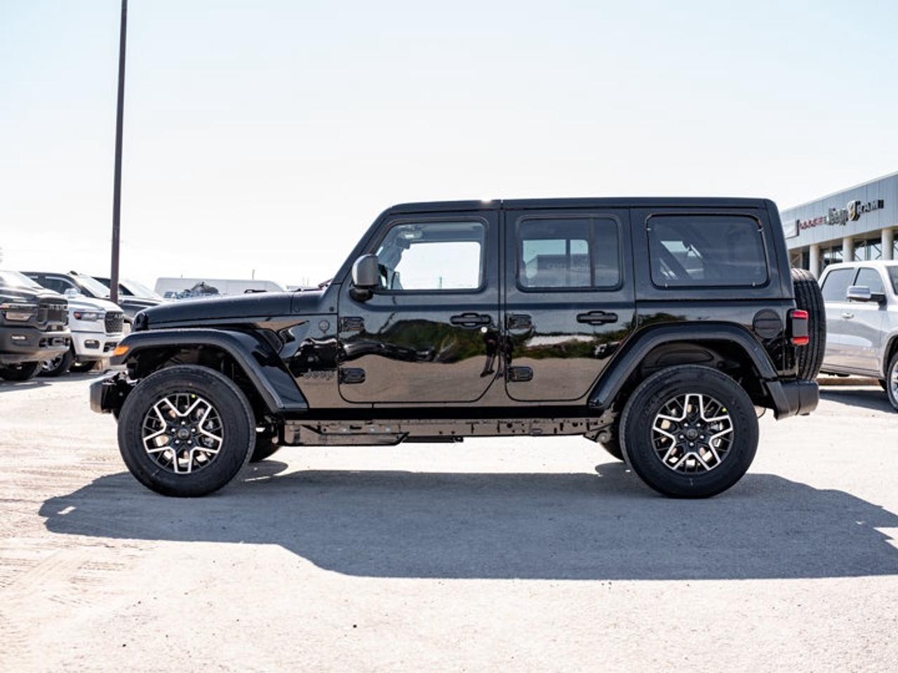 2027 Jeep Wrangler Sahara Photo