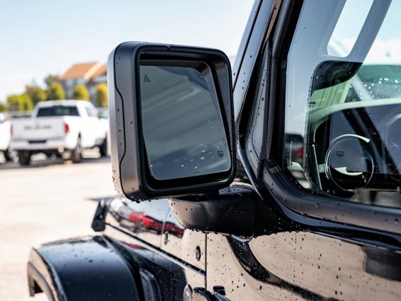 2027 Jeep Wrangler Sahara Photo