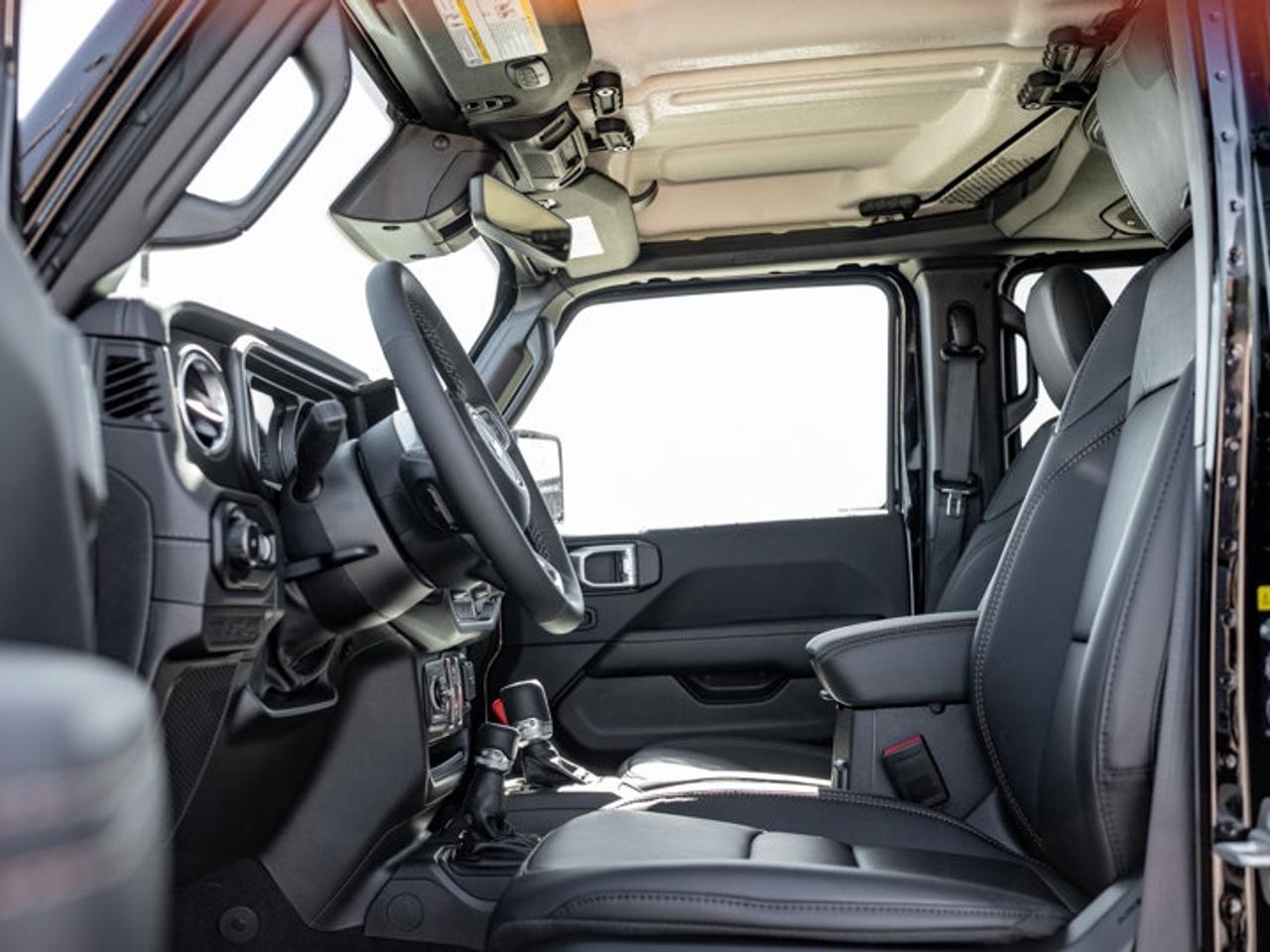 2027 Jeep Wrangler Sahara Photo