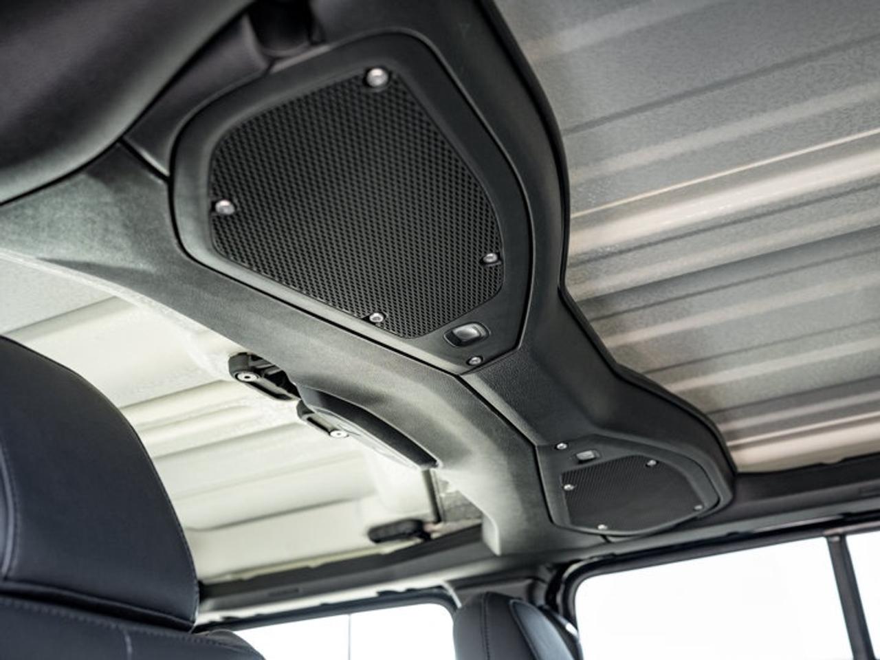 2027 Jeep Wrangler Sahara Photo