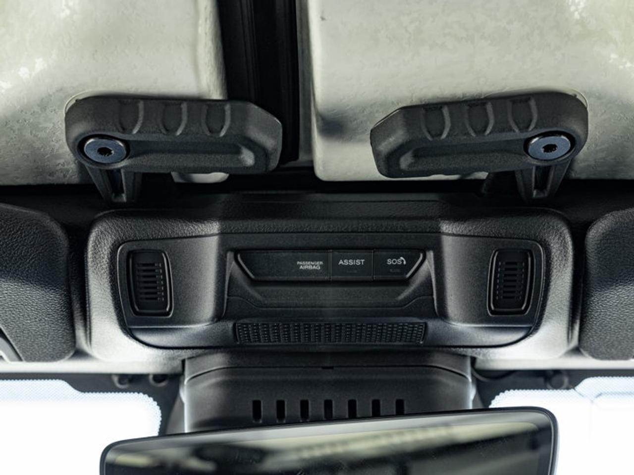 2027 Jeep Wrangler Sahara Photo